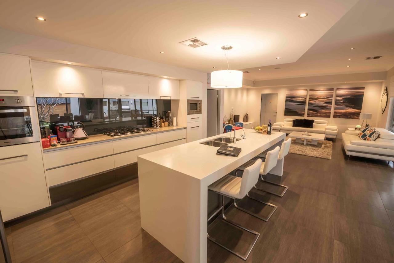 Magnificent Beach Retreat Jindalee Exterior foto